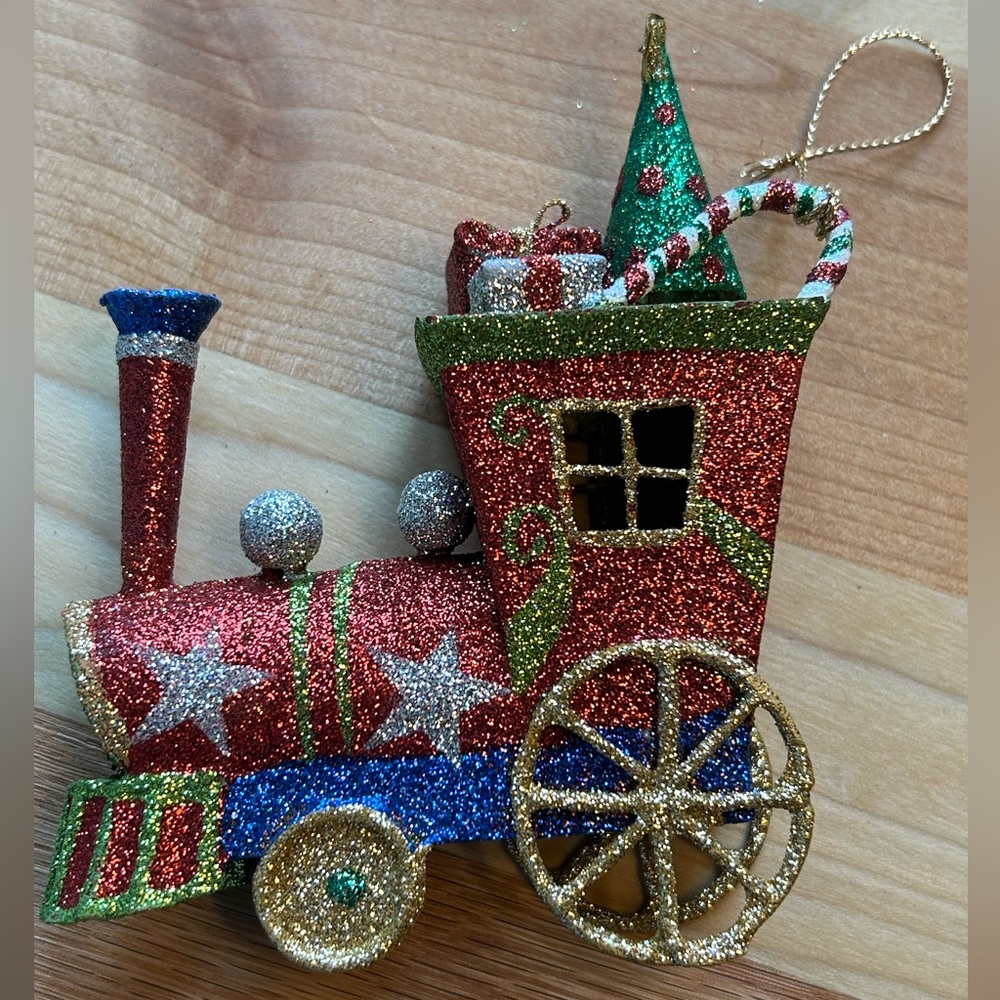 🆓FREE WITH PURCHASE🥳 🚂 Festive and Fun Glitter Christmas Train Ornament 🎄